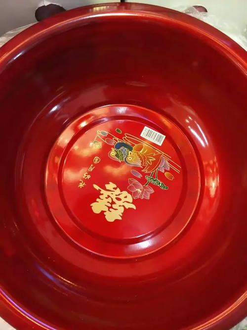 良缘婚嫁店2025冬季系列 在寒冬中见证温暖爱情