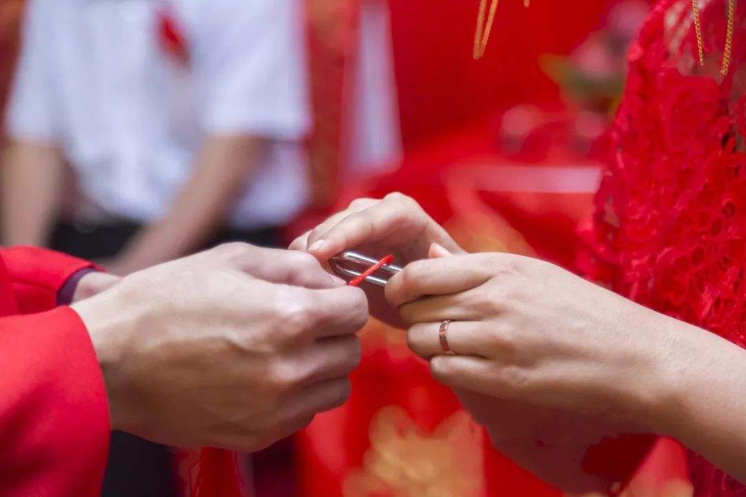 八字合婚算婚姻的服务内容 传统婚配智慧与现代婚姻服务的融合